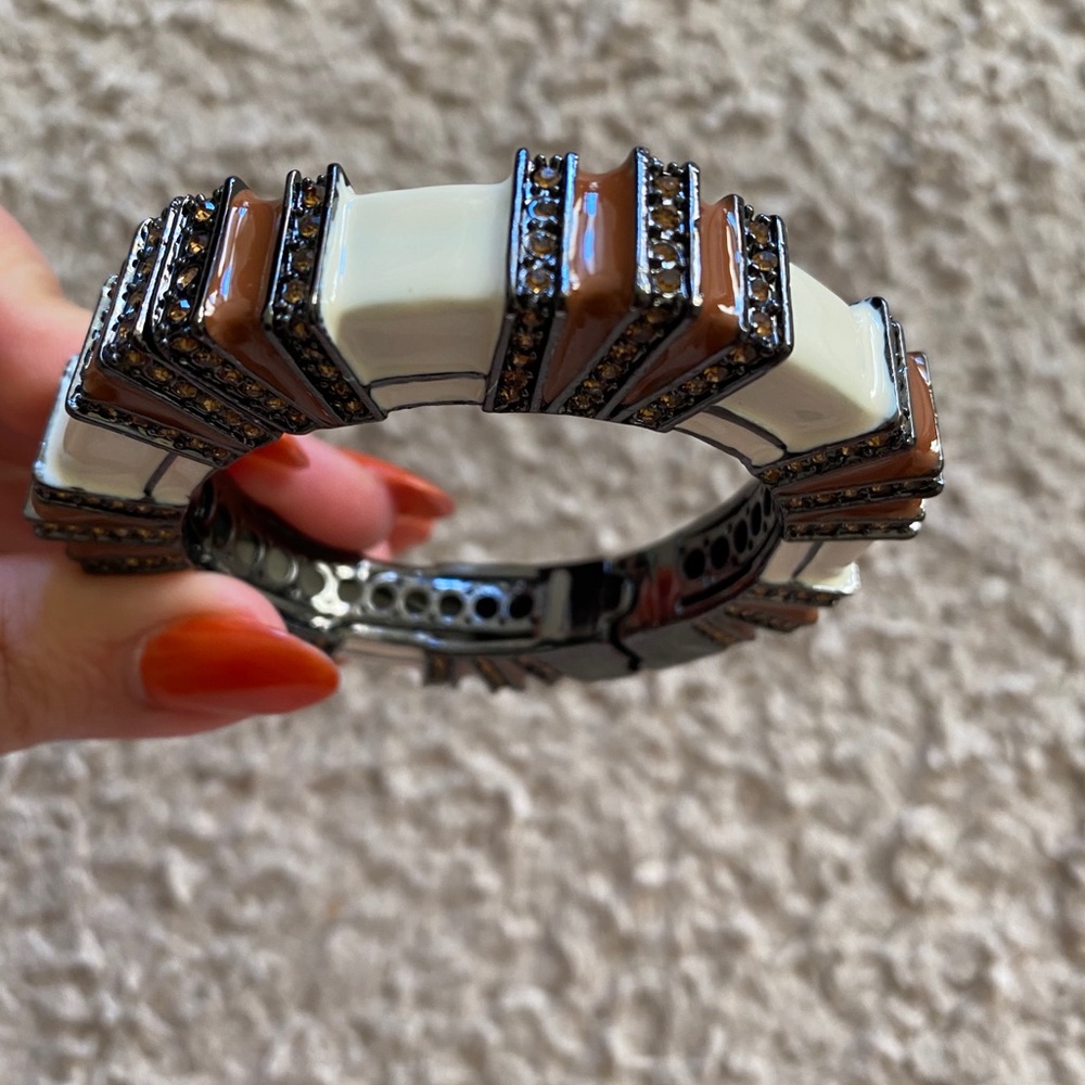 Brown and white bracelet